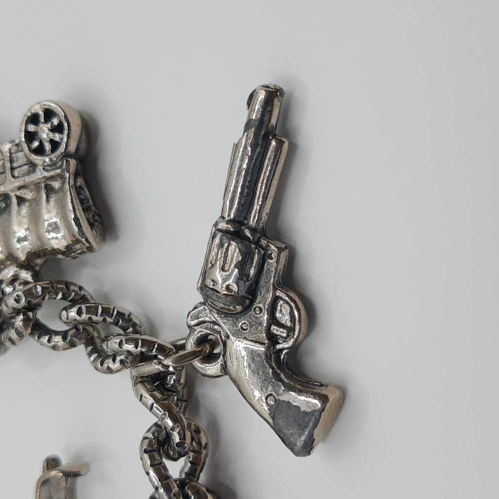 Western Southwestern Ten Charm Bracelet Boot Horse Cactus Stallion VTG *FLAWS* - Picture 12 of 17